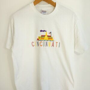 Vtg Cincinnati T-Shirt Men's Large White Embroidered steamboat Hanes Heavyweight